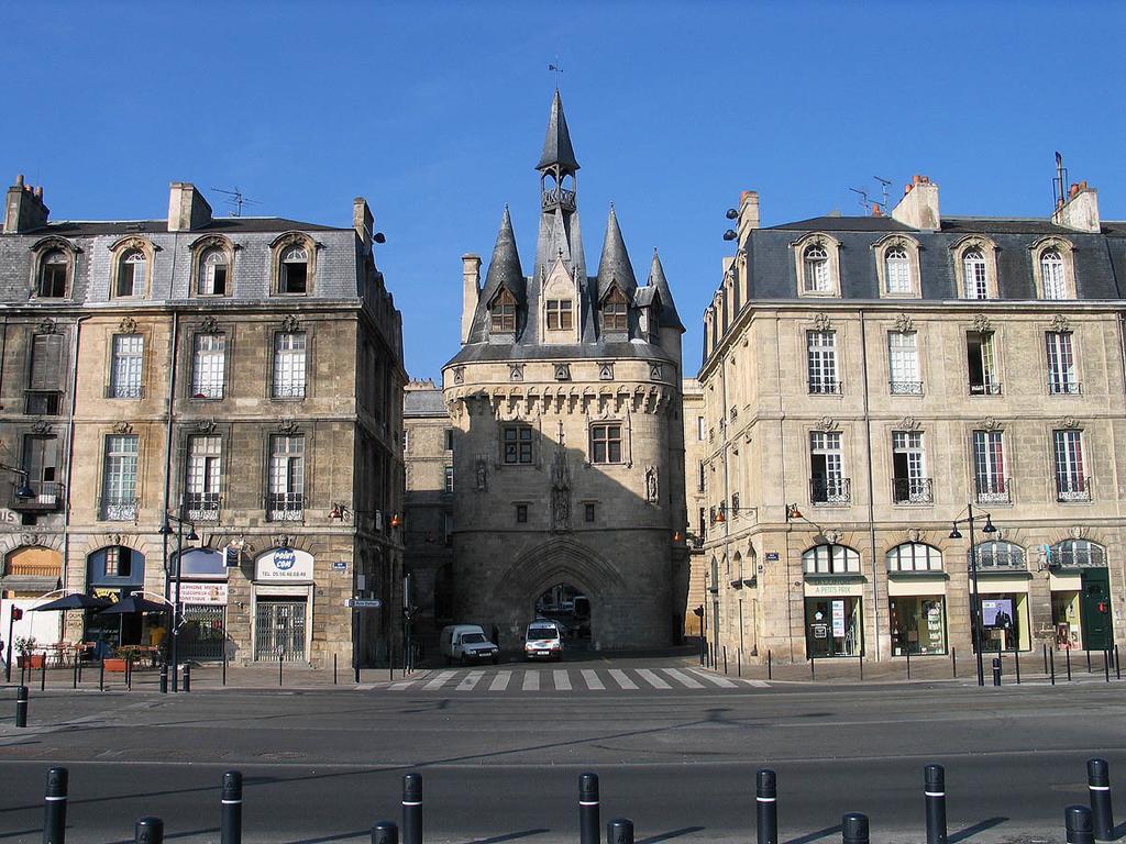 Ausone Beautiful Loft Apartment In Historical Center + Terrace And Parking Bordeaux Kültér fotó